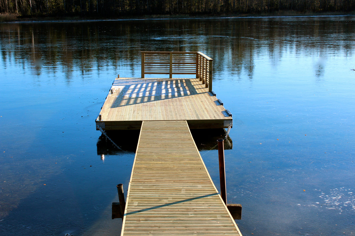 Båtbrygga 8m inkl. Landgång 4,2m